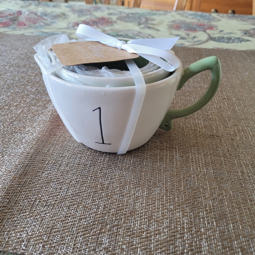 New Rae Dunn Disney measuring cups - Picture 5 of 6